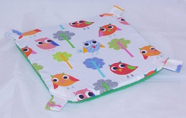 Kuschelsachenset 3 Teile, Hängemattengestell, Hängematte, Kuschelsack, große Eulen, grüner Fleece