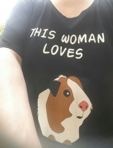T-Shirt "This Woman loves Guinea-Pigs, Meerschweinchen"